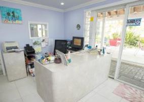 Villas Of The Galleon Seven Mile Beach 외부 사진